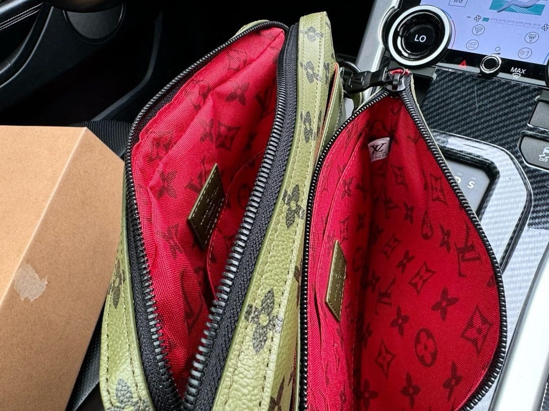 L0vis Vvtt0n M23783 Trio Messenger