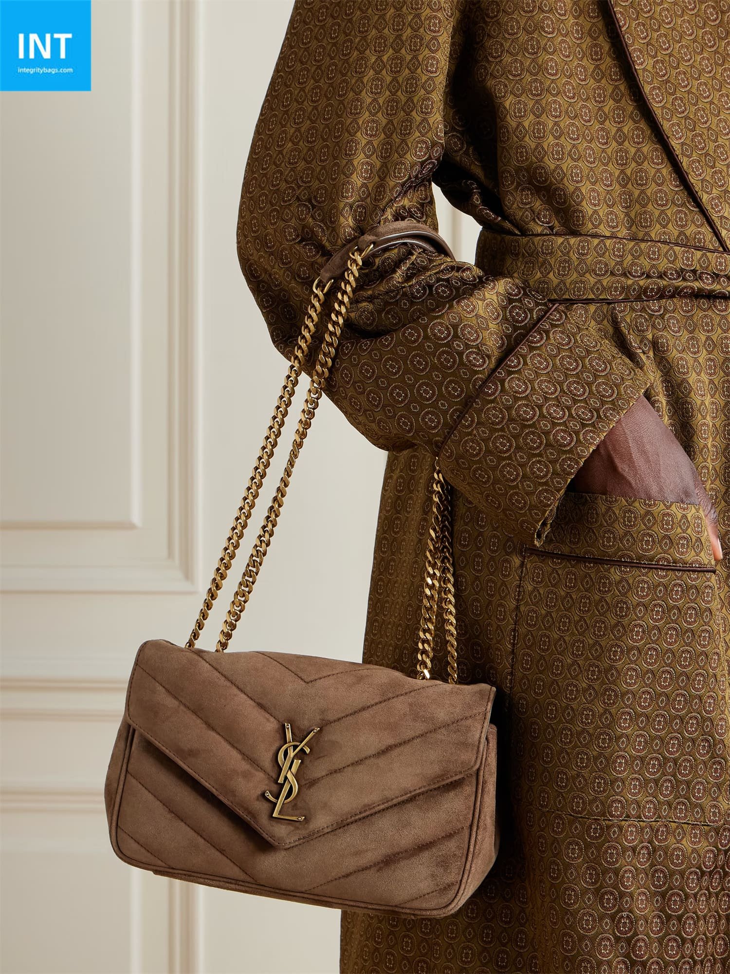 Sa1nt Lau*nt Loulou quilted suede shoulder bag