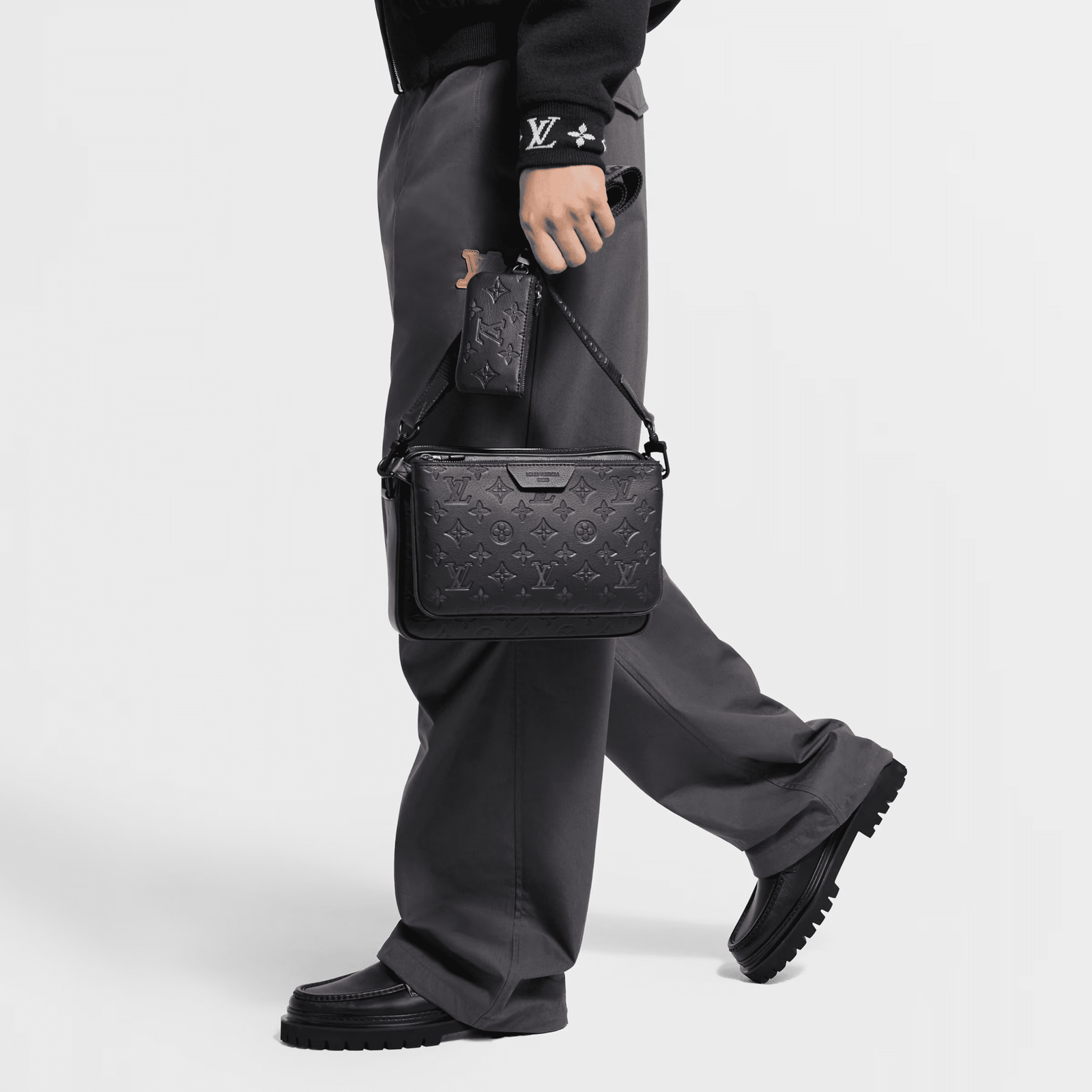 L0vis Vvtt0n M26713 Trio Messenger