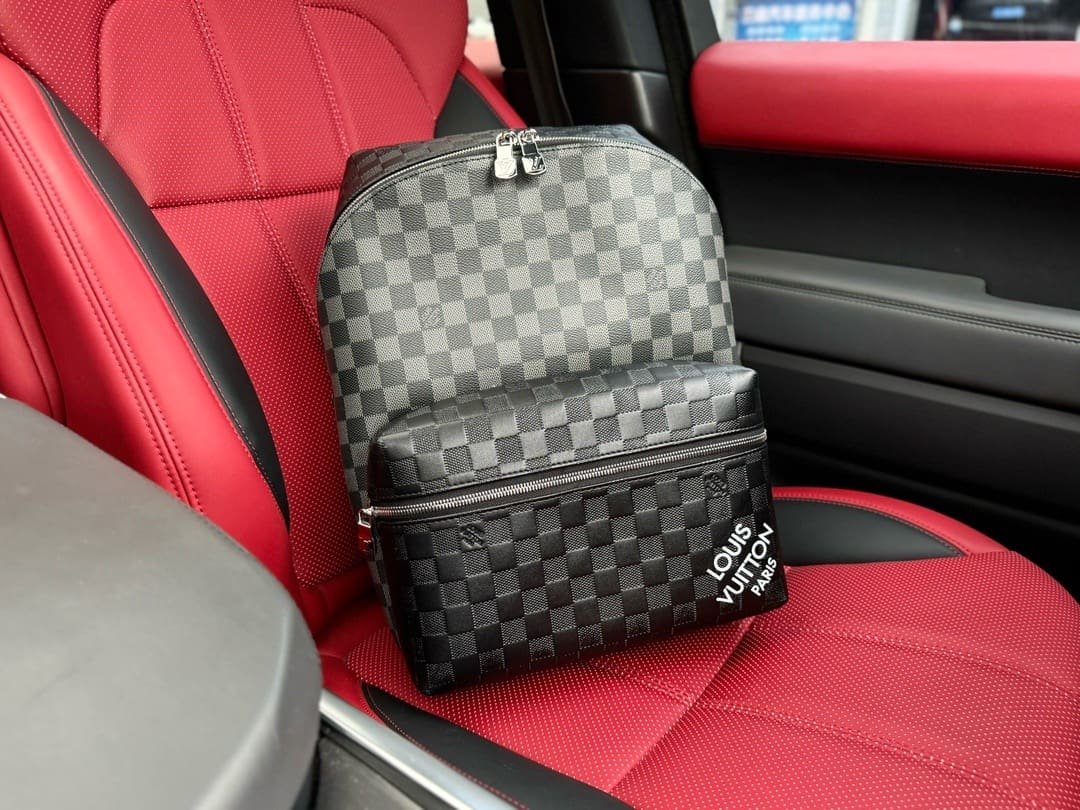 L0vis Vvtt0n Backpack
