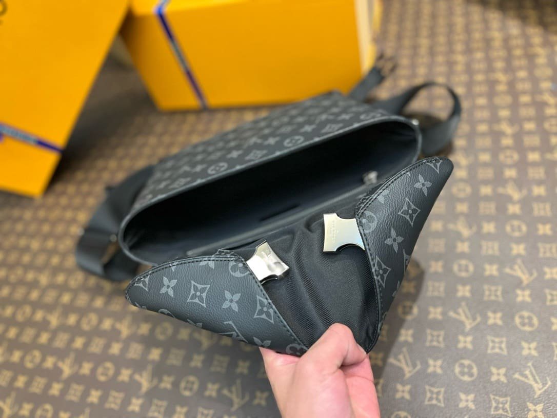 L0vis Vvtt0n Messenger PM Voyager M40511