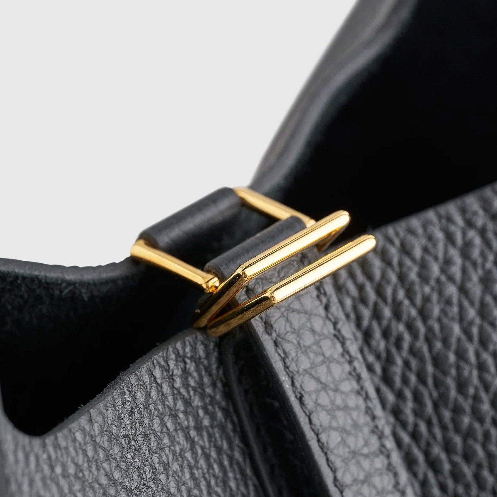 H**me5 Picotin 18 Clemence Black Gold Hardware