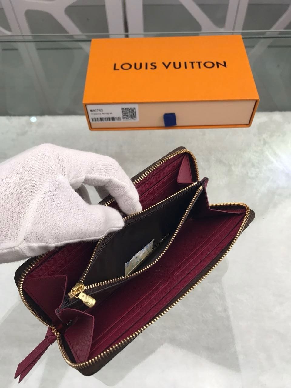 L0vis Vvtt0n Monogram Canvas Clemence Wallet M60742 Fuchsia