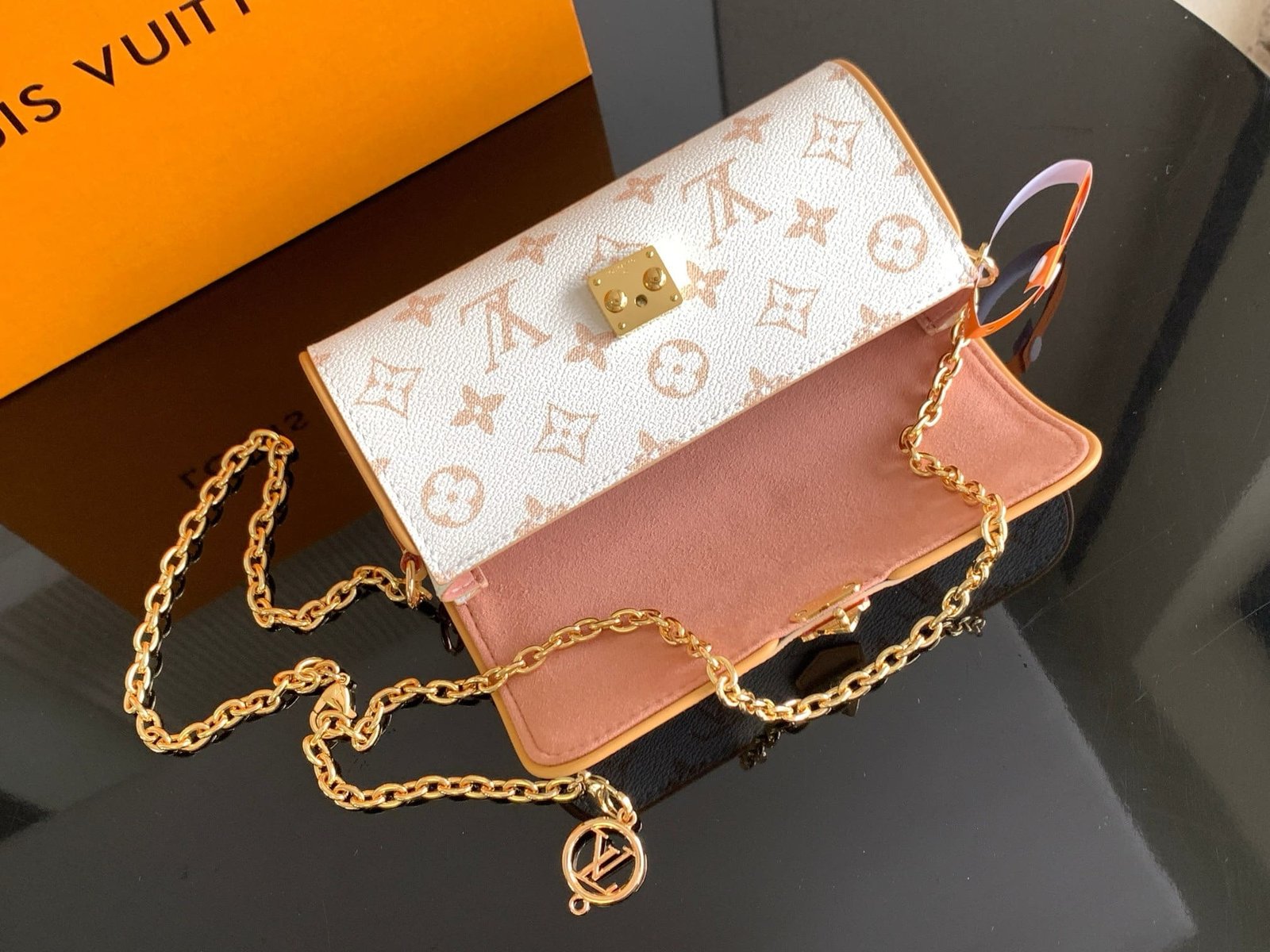 L0vis Vvtt0n M26583 Pochette Camille
