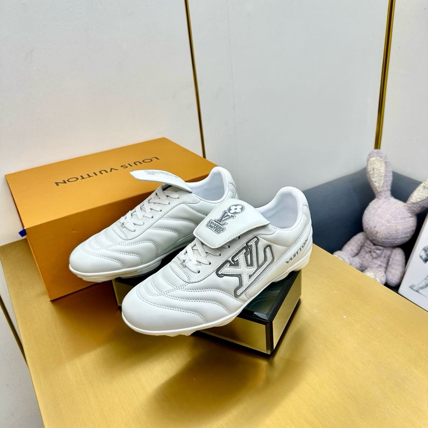 L0vis Vvtt0n Shoes | Mastercraft Quality