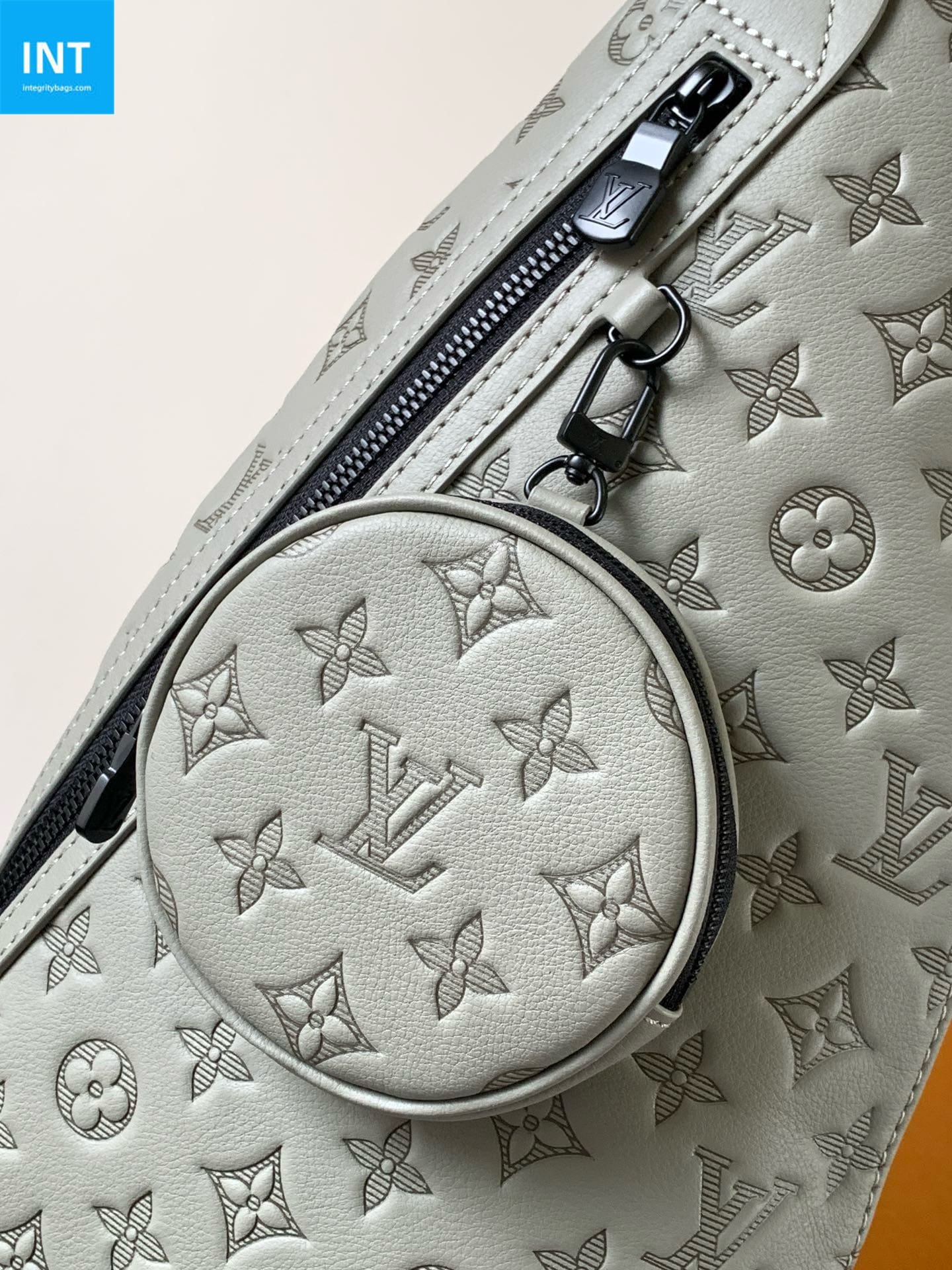 L0vis Vvtt0n M14916 Duo Sling Bag
