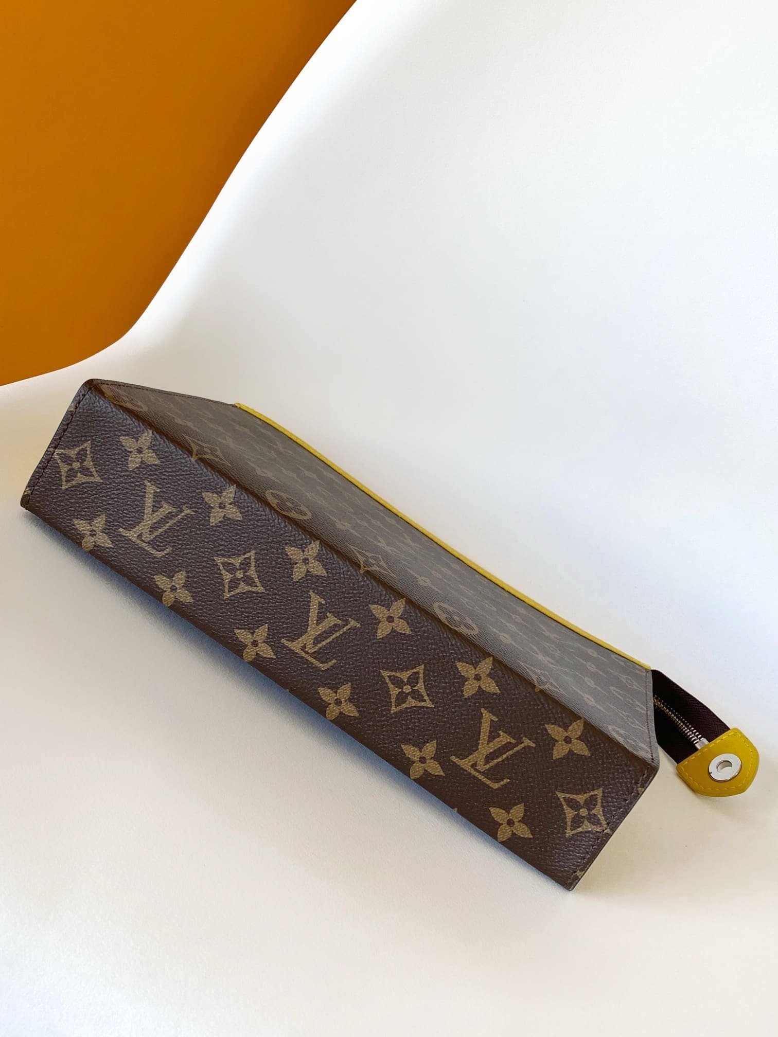 L0vis Vvtt0n M82860 Pochette Voyage MM