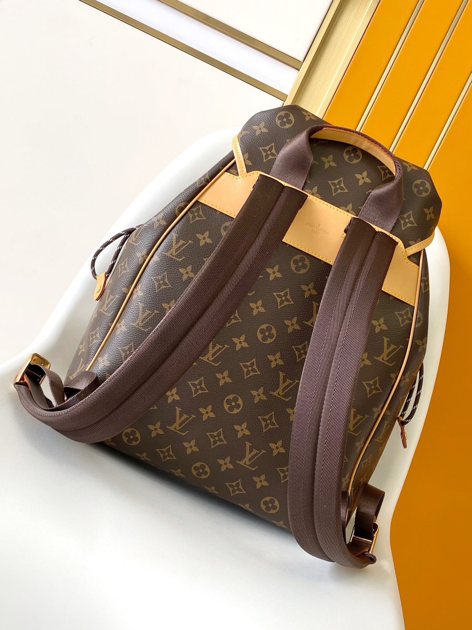 L0vis Vvtt0n M14015 Montsouris Cargo Backpack