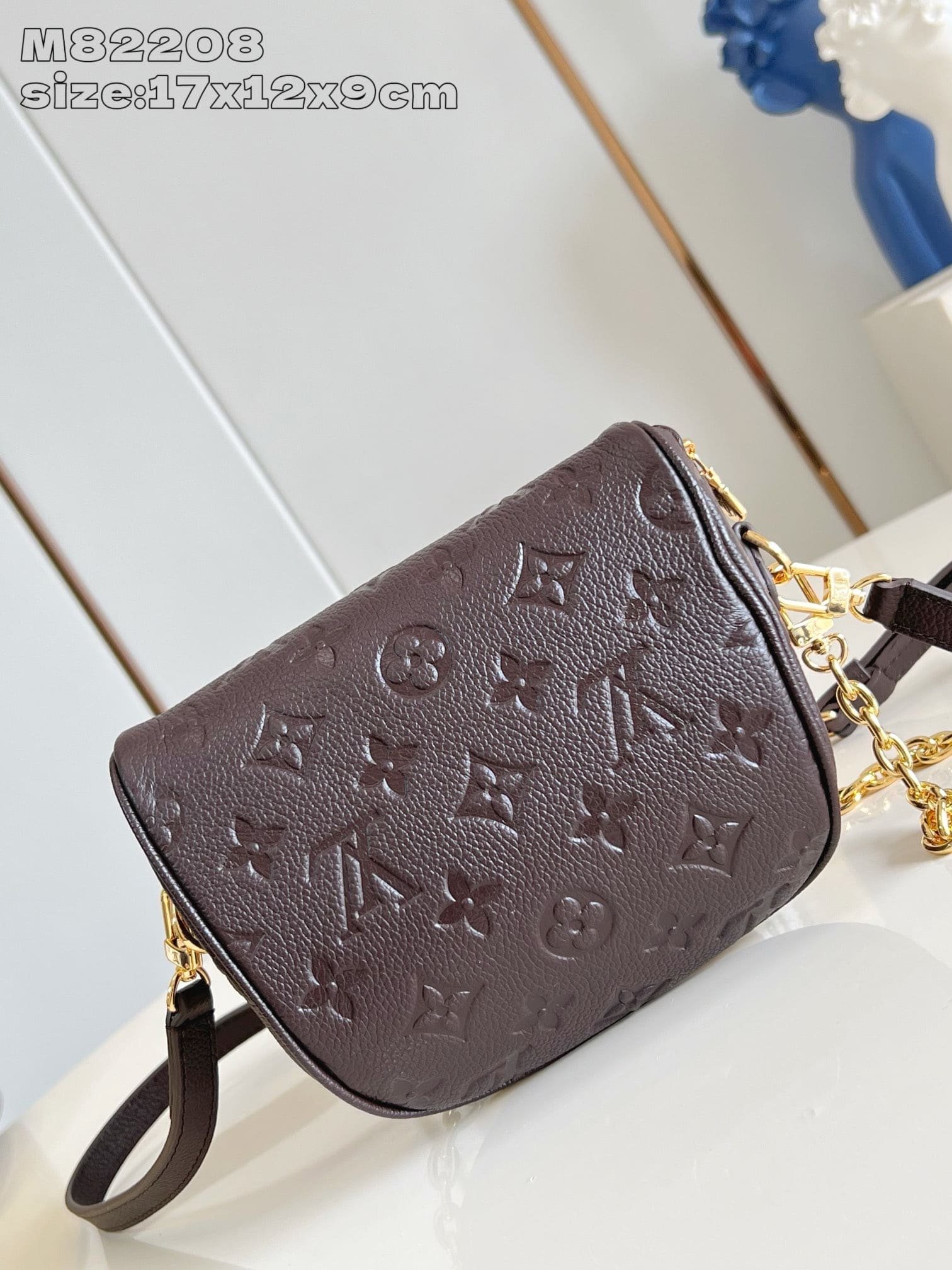 L0vis Vvtt0n M13827 Mini Bumbag