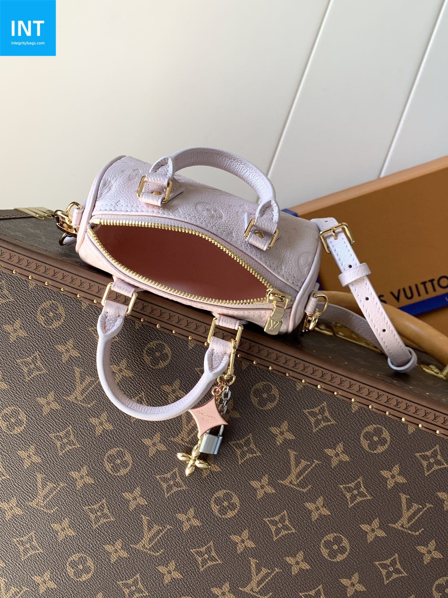 L0vis Vvtt0n M27107 Nano Speedy