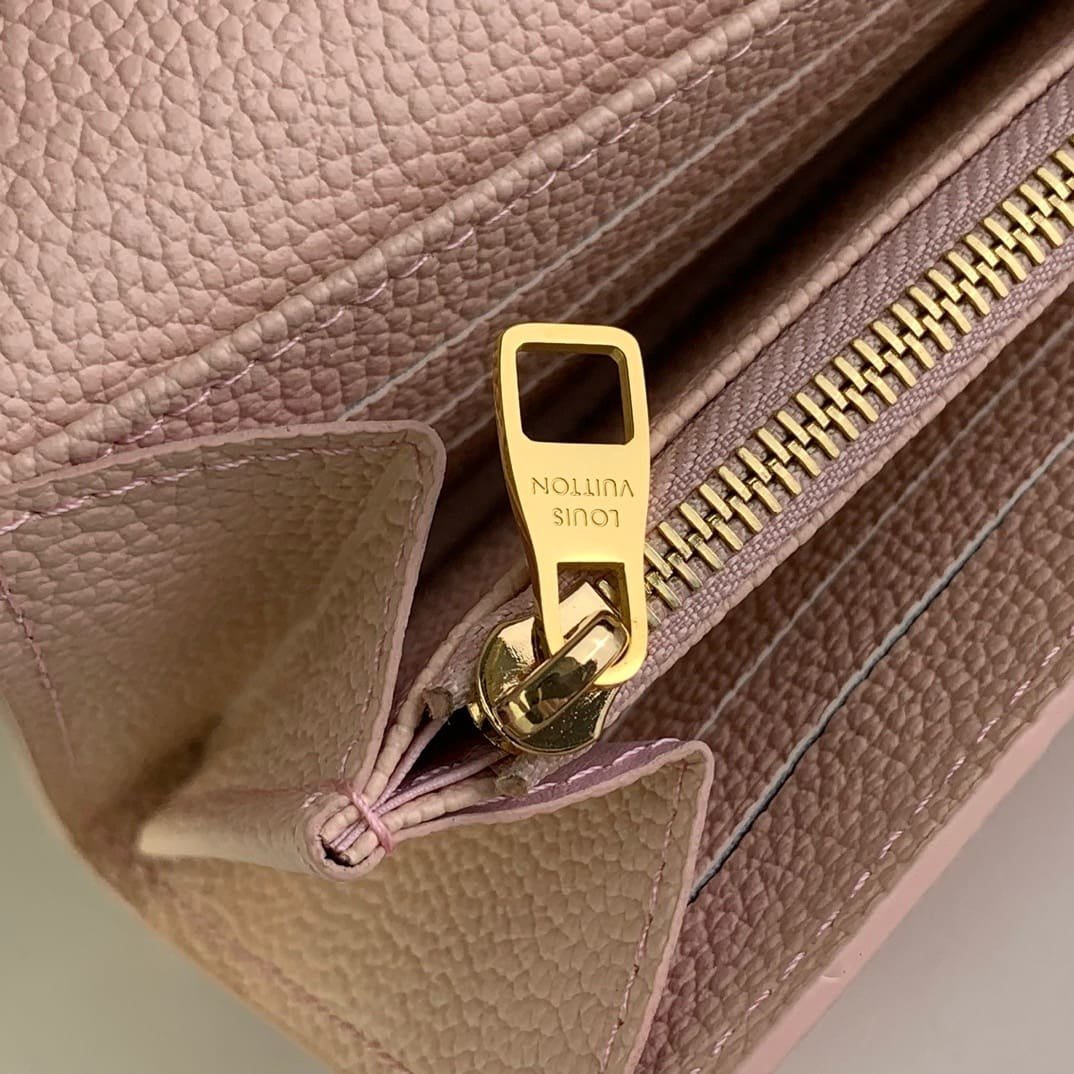 L0vis Vvtt0n M83443 Sarah Wallet