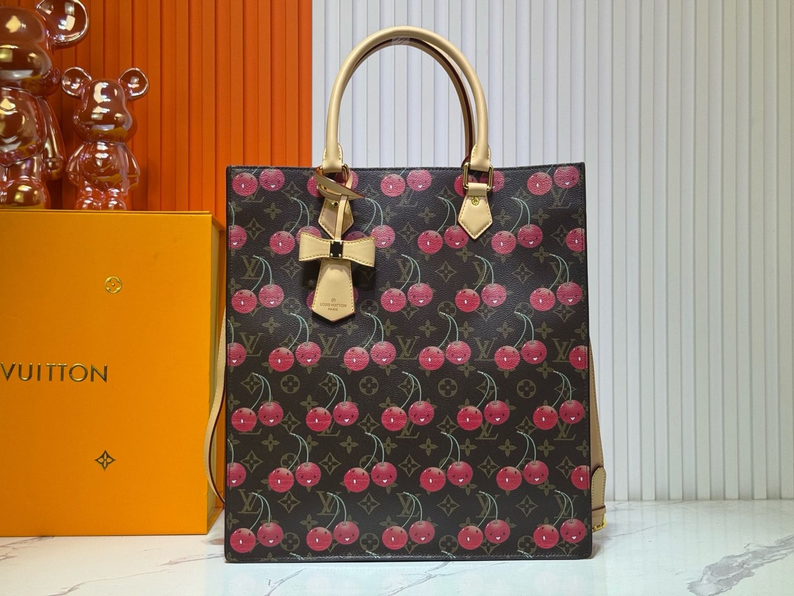 L0vis Vvtt0n LV x TM Sackpla Hand Tote Bag