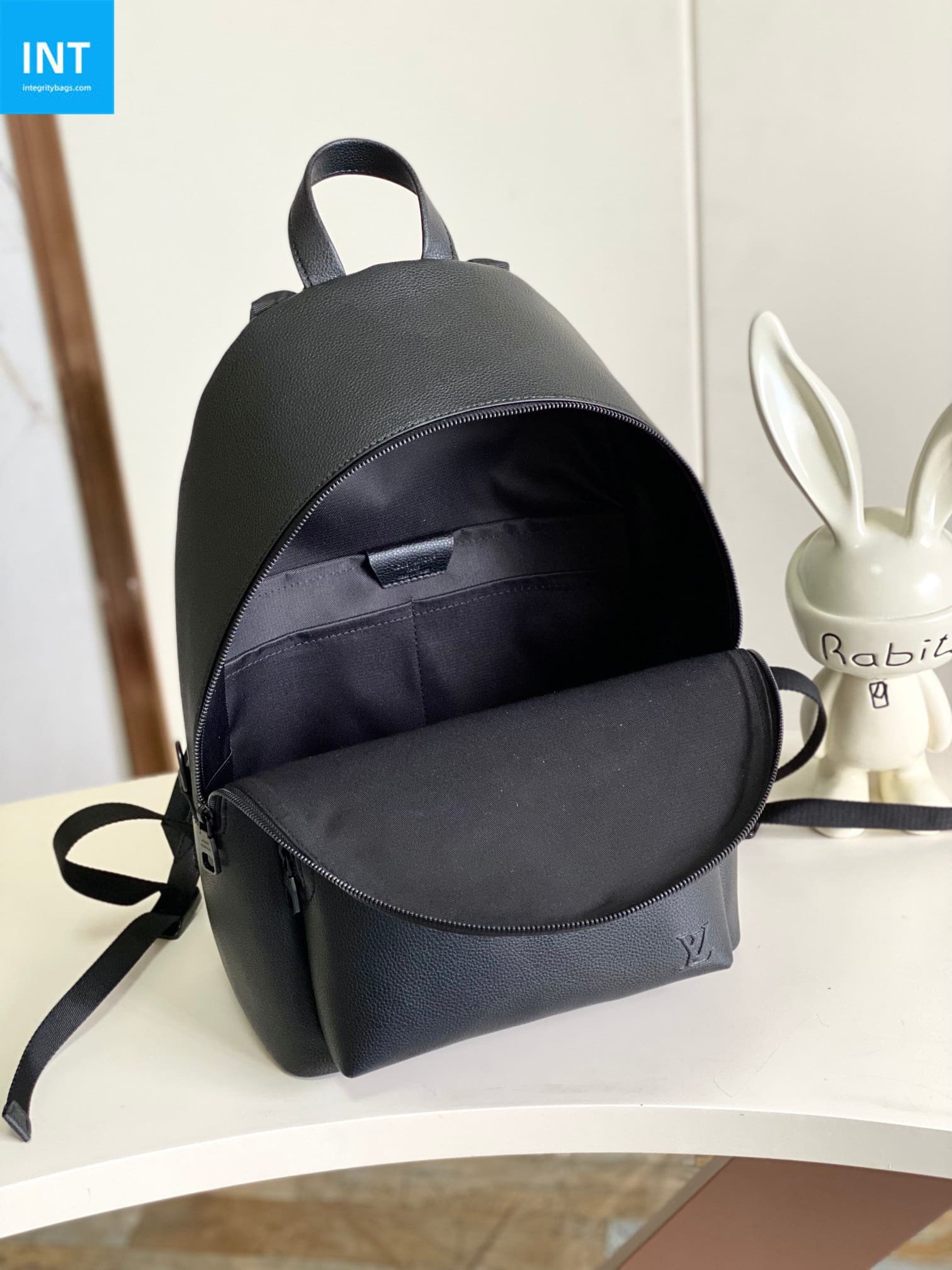 L0vis Vvtt0n M15259 Discovery Work Backpack
