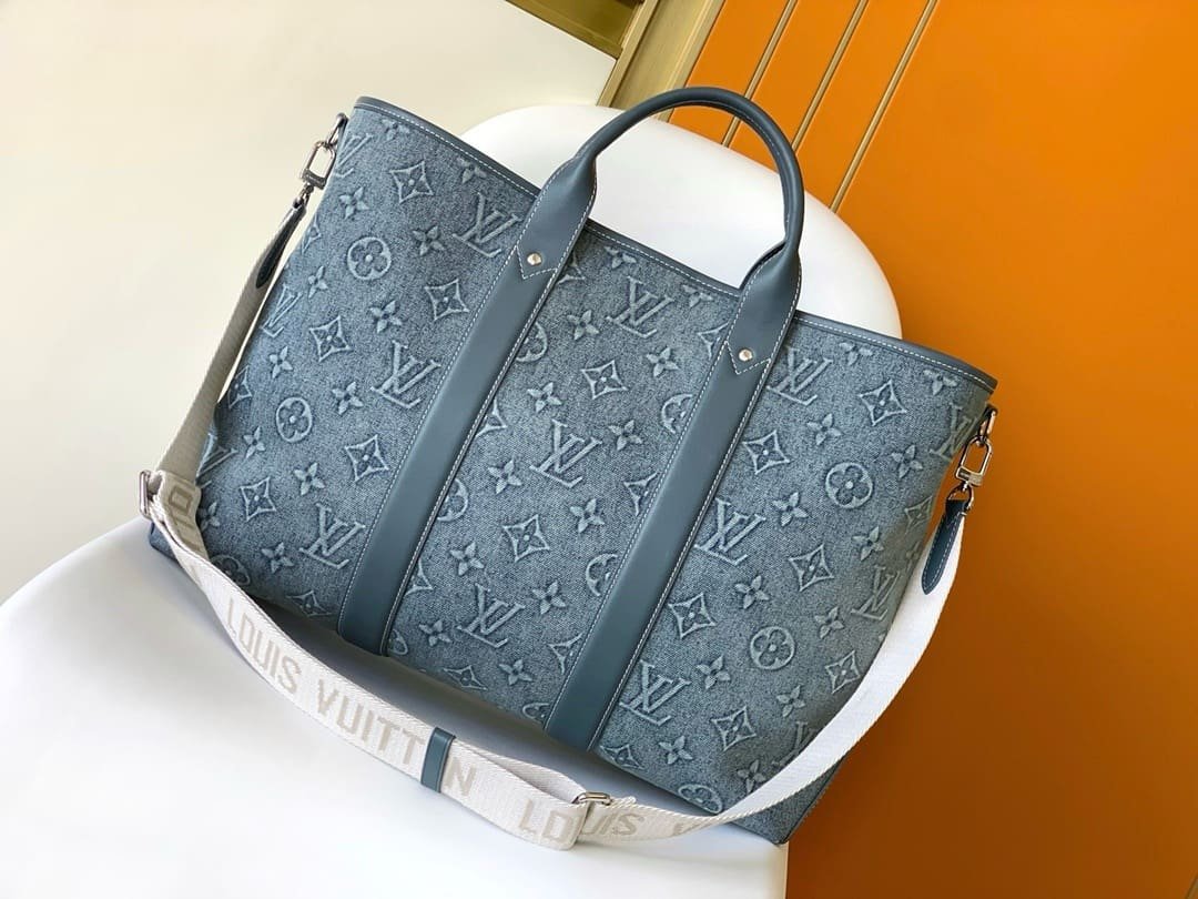 L0vis Vvtt0n M22537 Weekend Tote NM