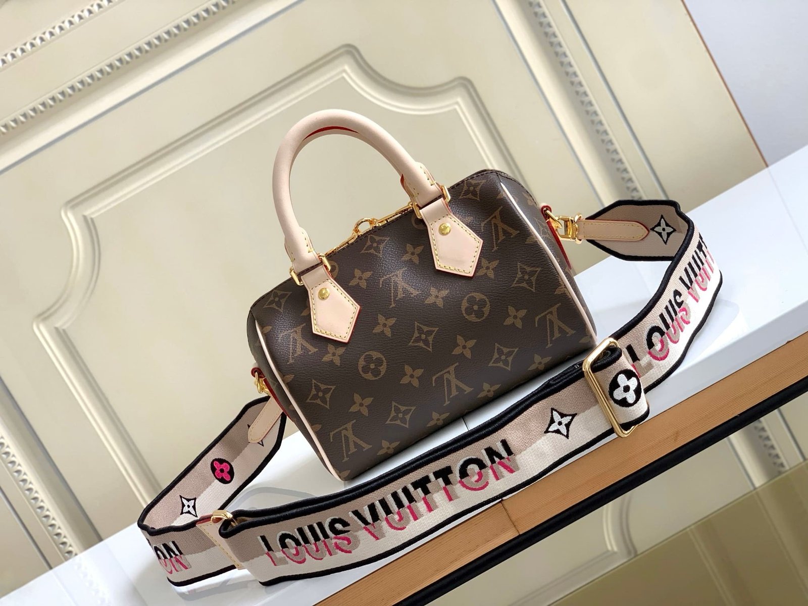 L0vis Vvtt0n M46234 Speedy Bandoulière 20 Bag
