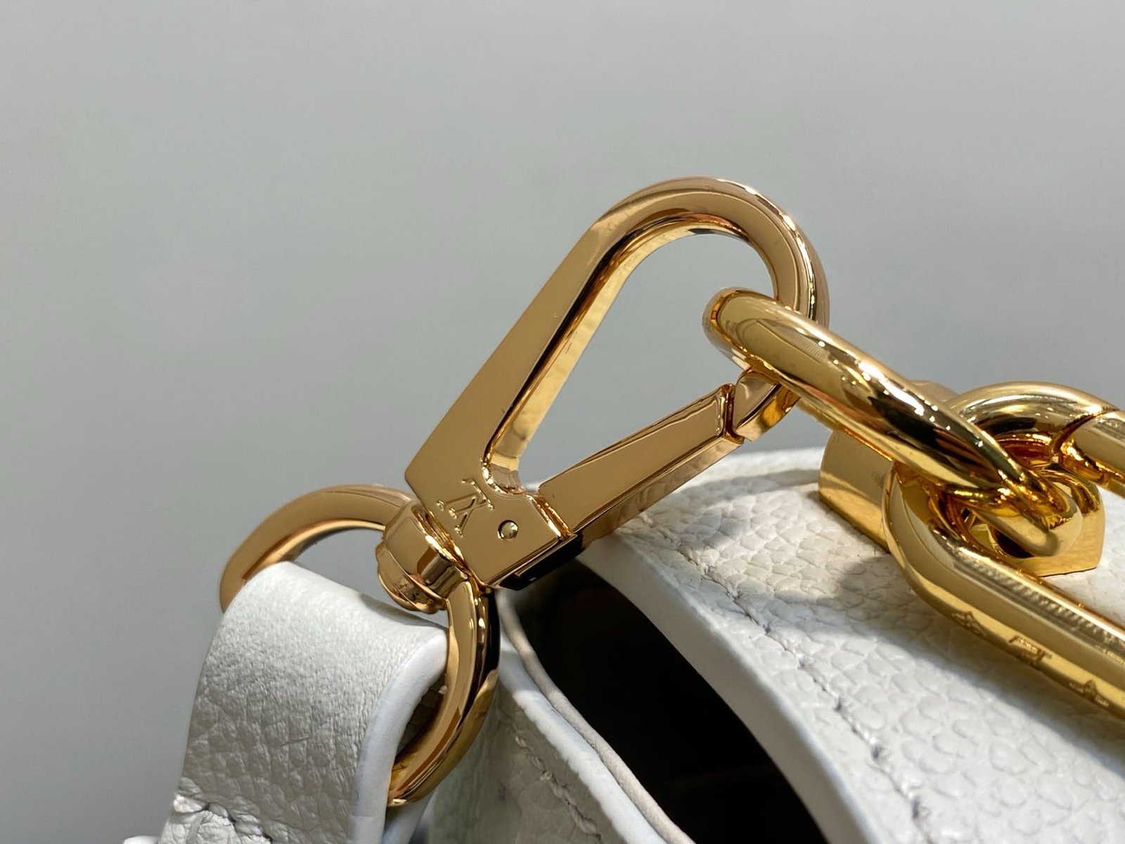 L0vis Vvtt0n M14341 Twist MM Slim