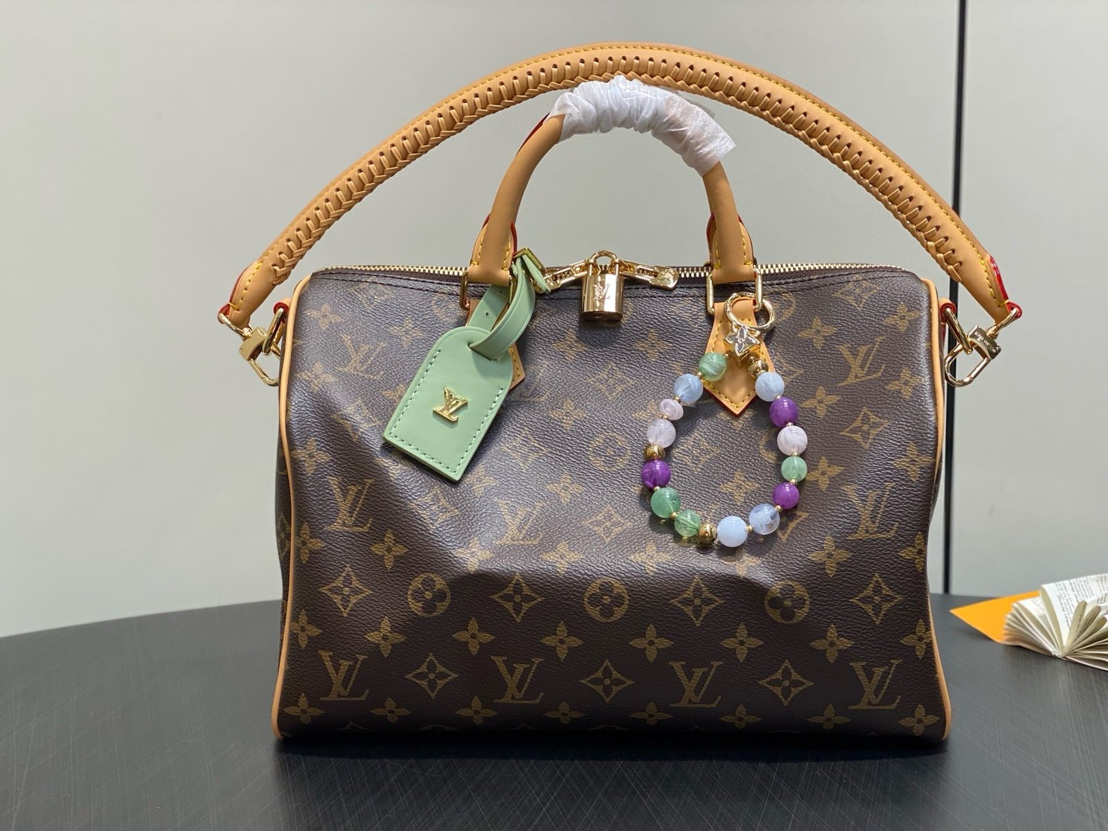 L0vis Vvtt0n M15107 Speedy Soft 30 Lucky