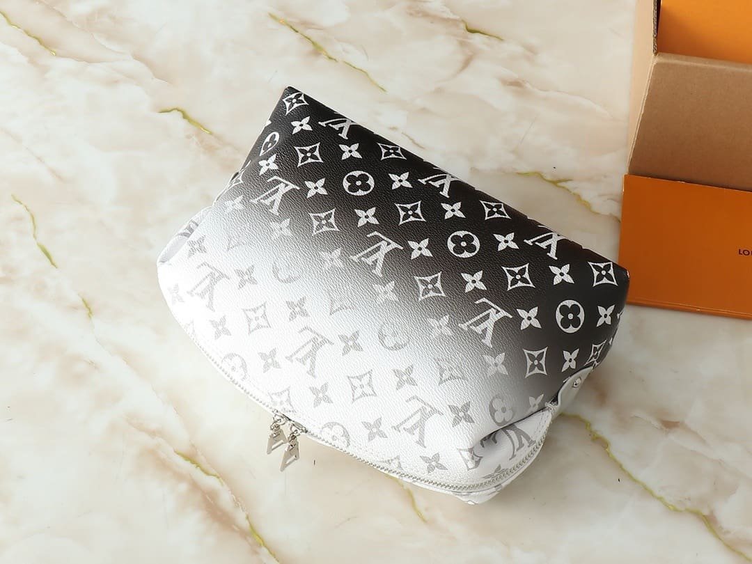 L0vis Vvtt0n M12052 Cosmetic Pouch