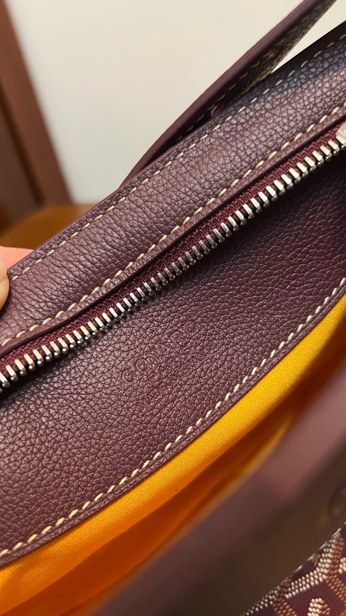 G09ard Hirondelle bag