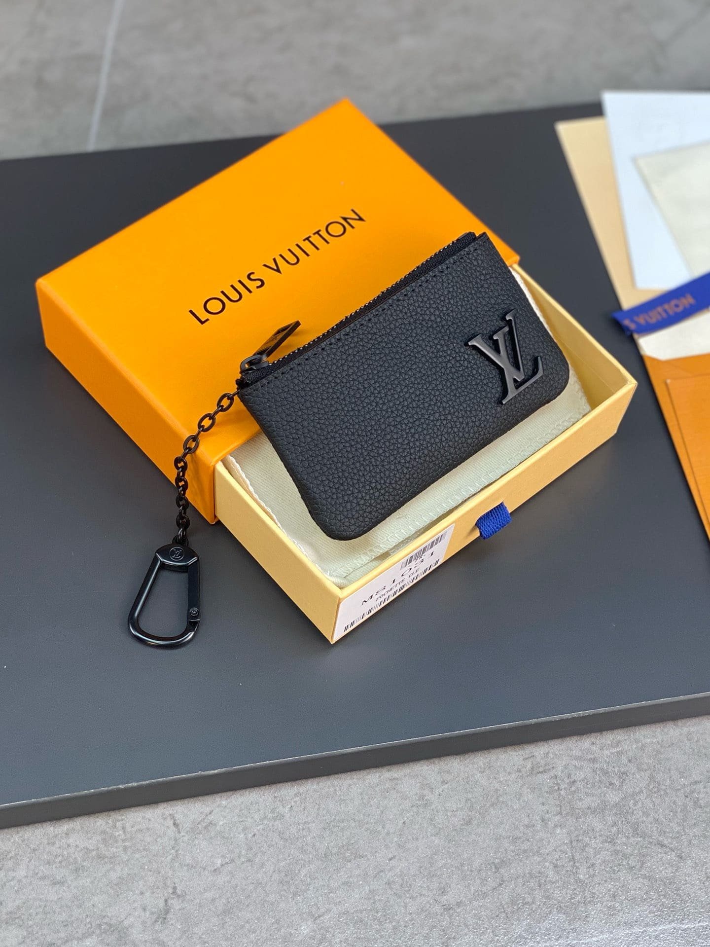 L0vis Vvtt0n M81031 Key Pouch
