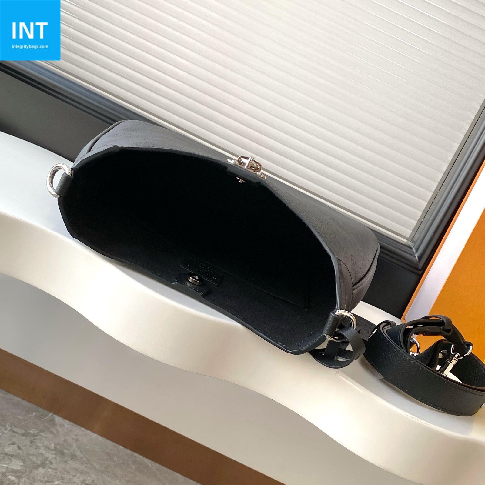 L0vis Vvtt0n M14618 All Around MM