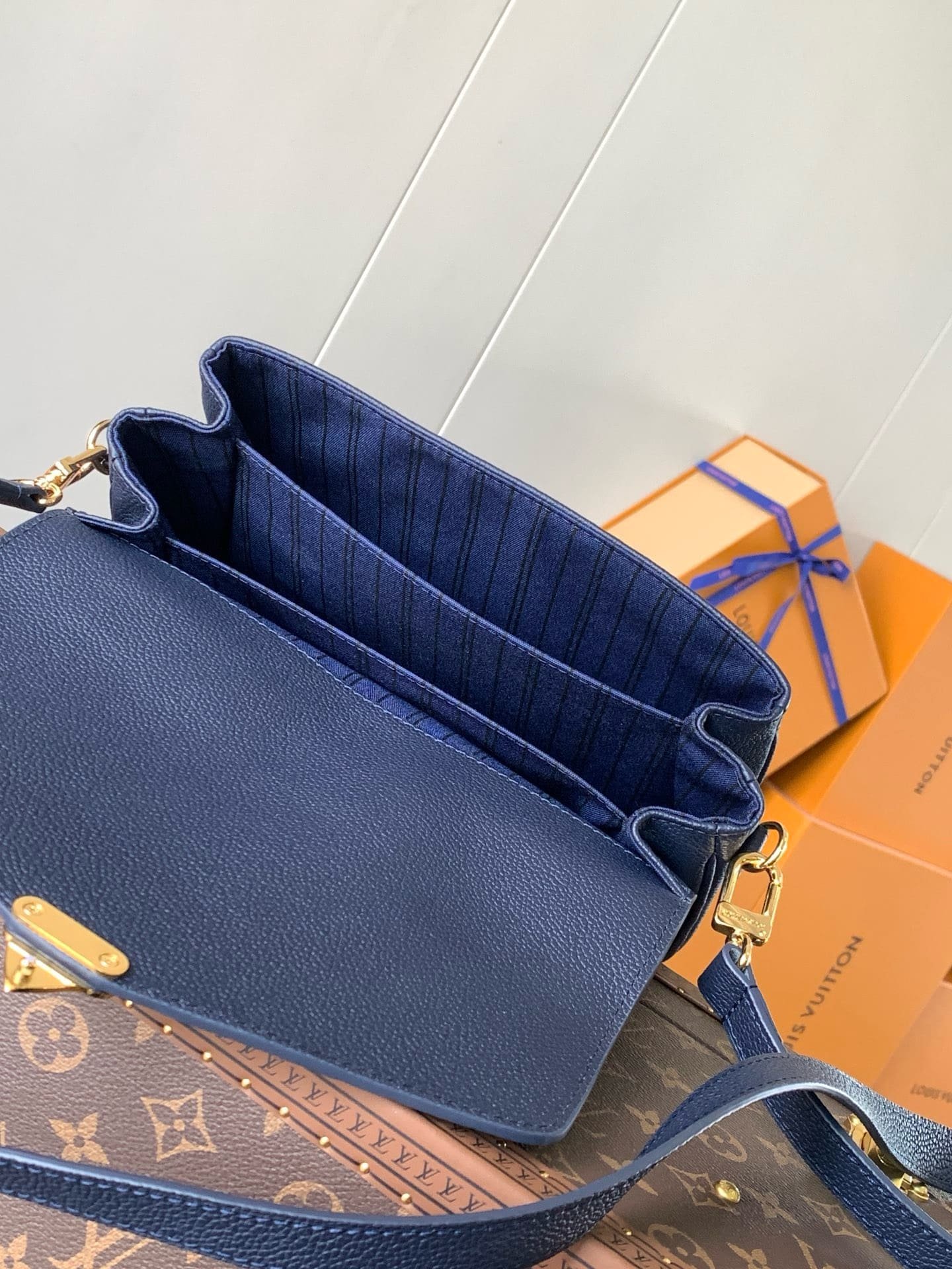 L0vis Vvtt0n M47142 Pochette Métis
