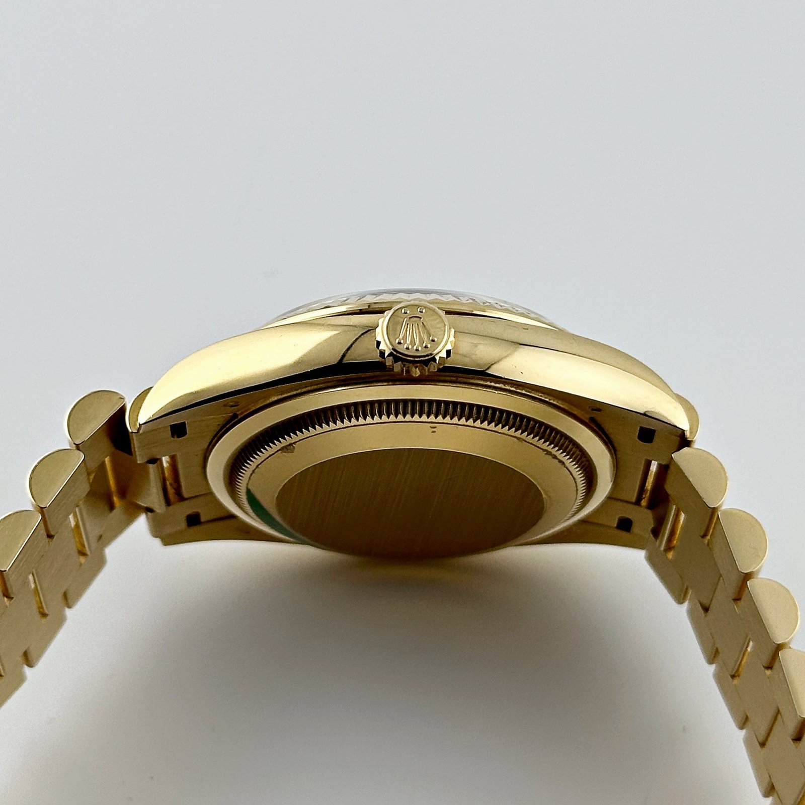 R01ex Day-Date 36 128238 Yellow Gold Green D1am0nd Dial (2024)