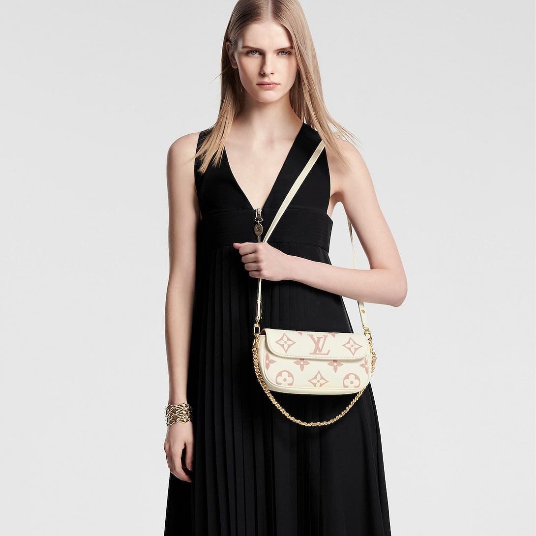 L0vis Vvtt0n M83026 WALLET ON CHAIN IVY Handbags