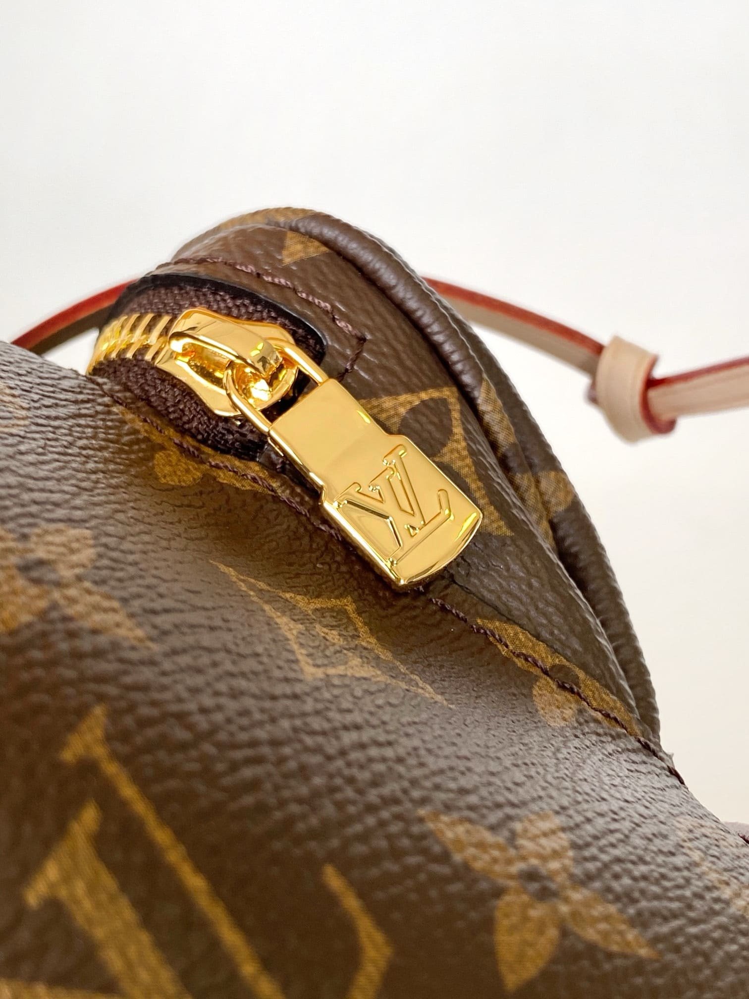 L0vis Vvtt0n M11199 MONTSOURIS Mini Backpack