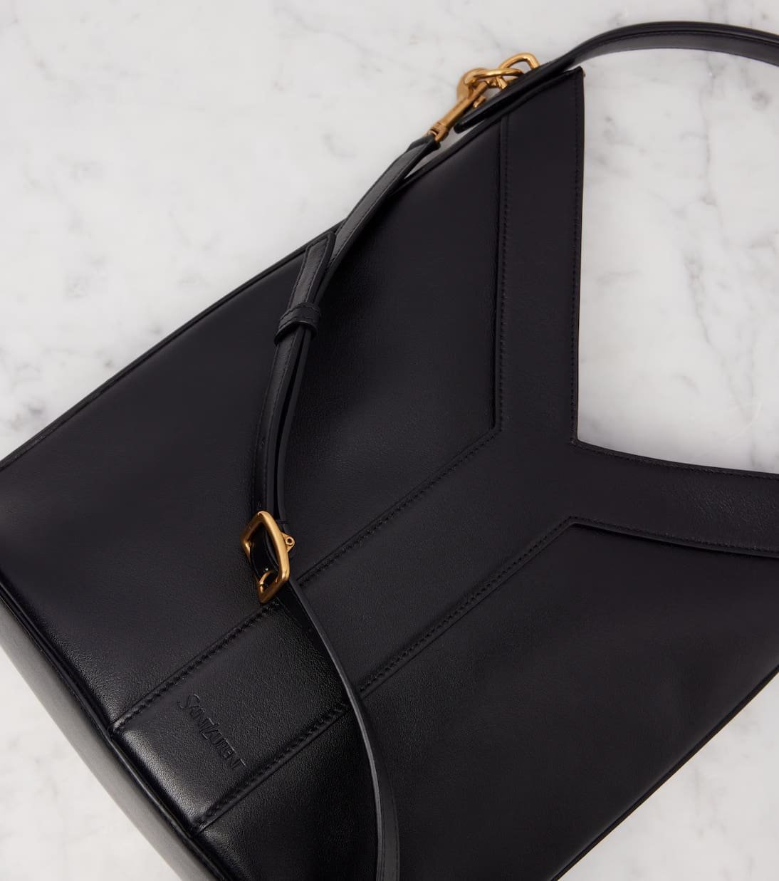 Sa1nt Lau*nt Y top-handle bucket in leather