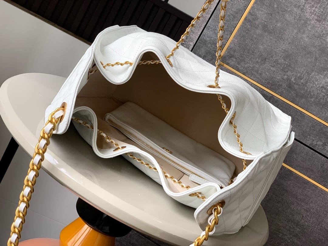 Ch**el 25 Medium Handbag