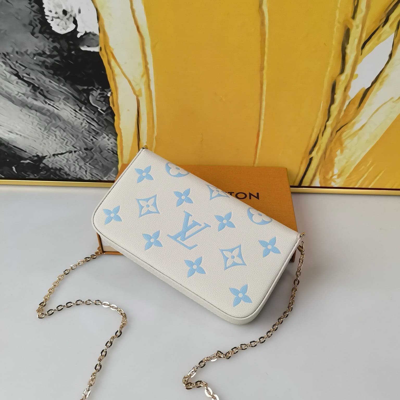 L0vis Vvtt0n M83025 Félicie Pochette