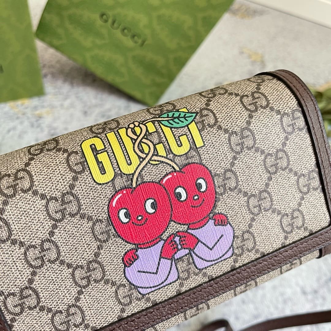 Gvc*1 Cherry Print Mini Bag In Beige