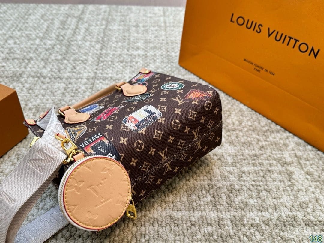 L0vis Vvtt0n Jungle Mom bag onthego