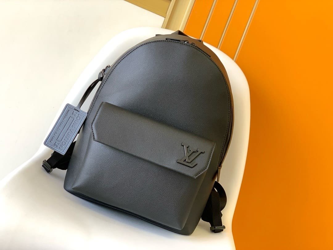 L0vis Vvtt0n M57079 TAKEOFF Backpack