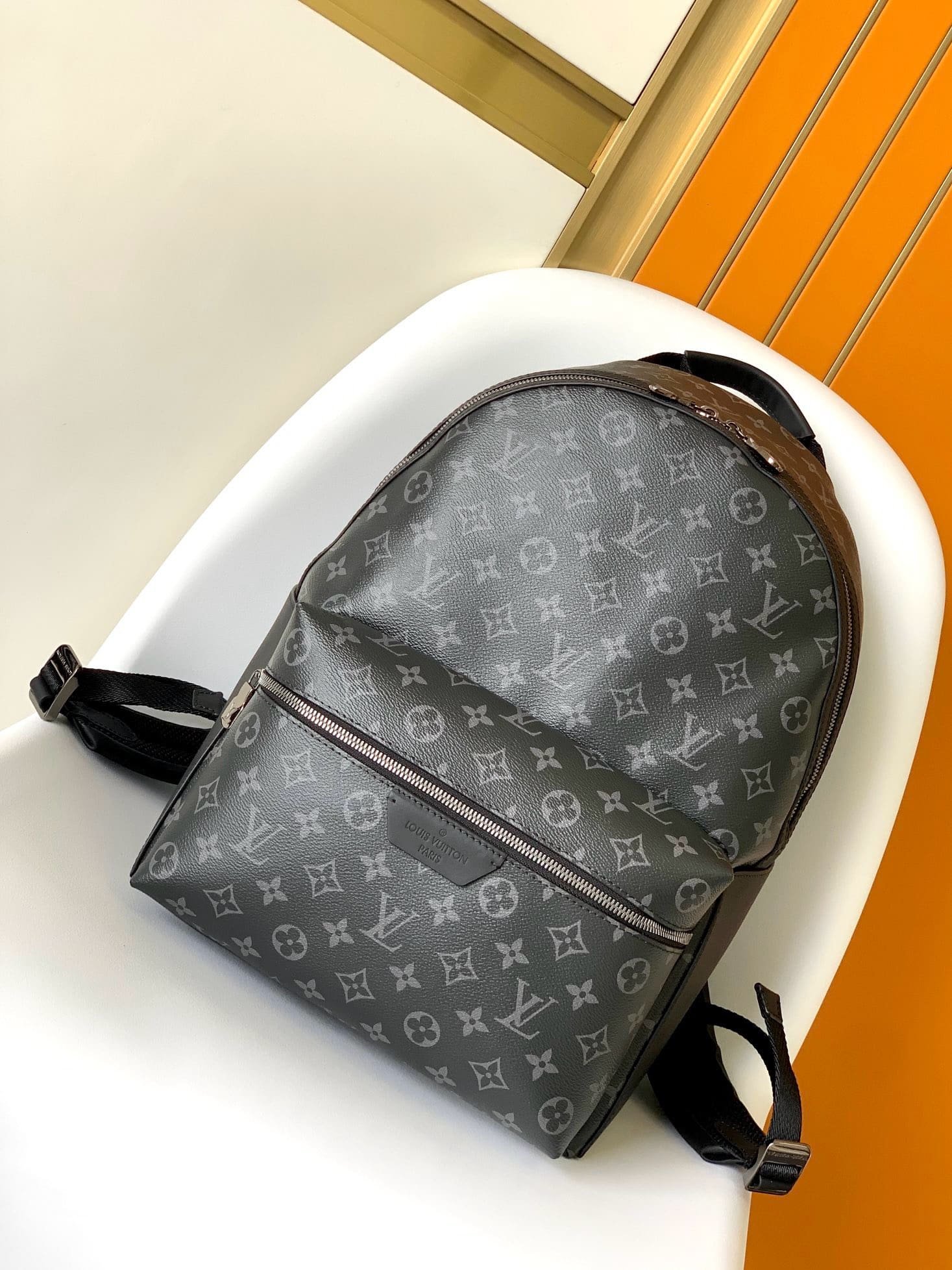 L0vis Vvtt0n M22558 Discovery Backpack PM