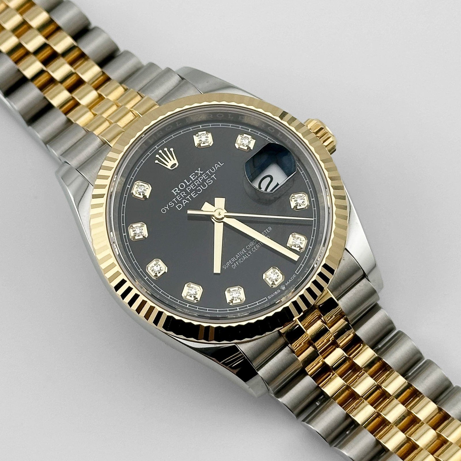 R01ex Datejust 36 126233 Stainless Steel Yellow Gold Black D1am0nd Dial Jubilee (2024)