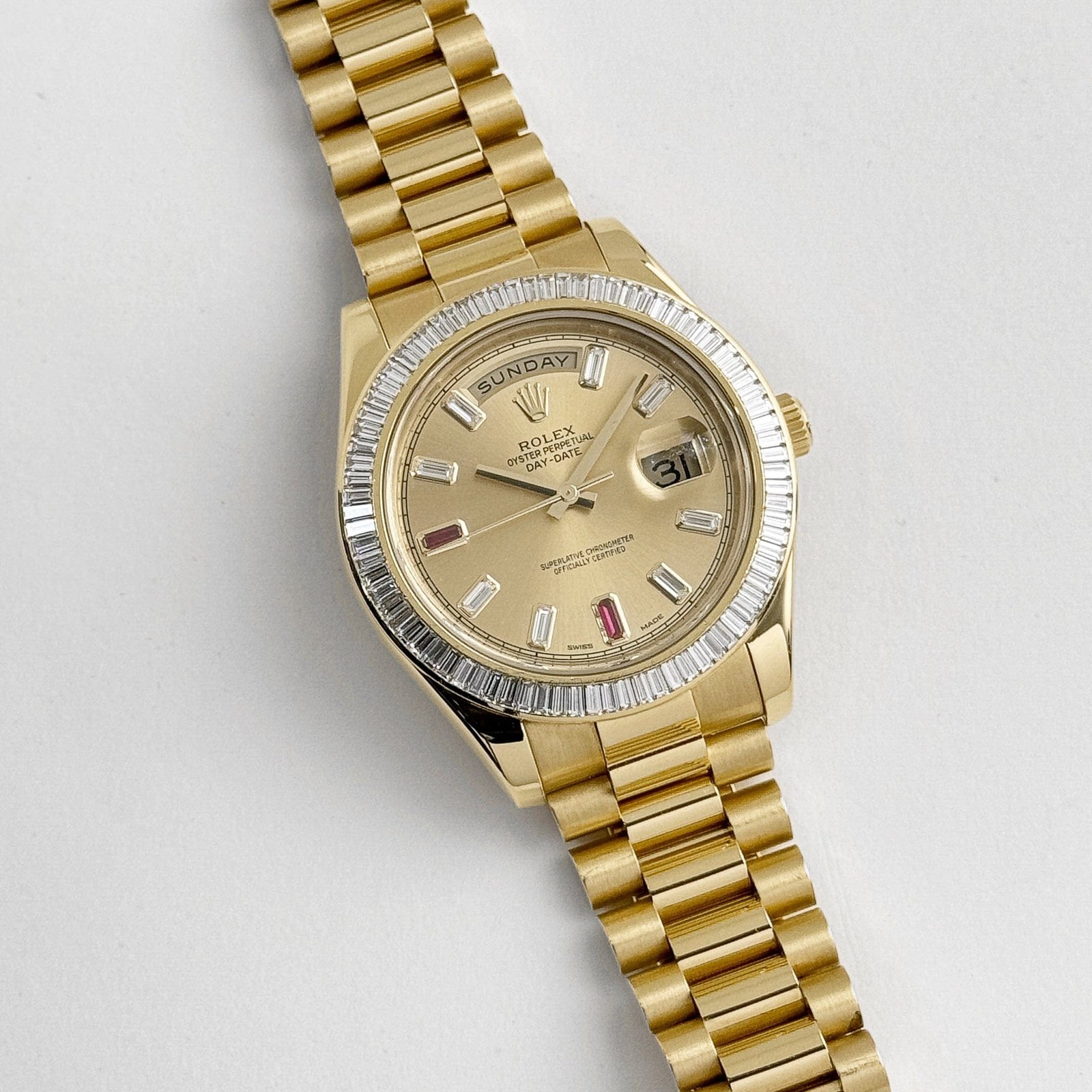 R01ex Day-Date II 218398 Yellow Gold Champagne Dial D1am0nd Bezel