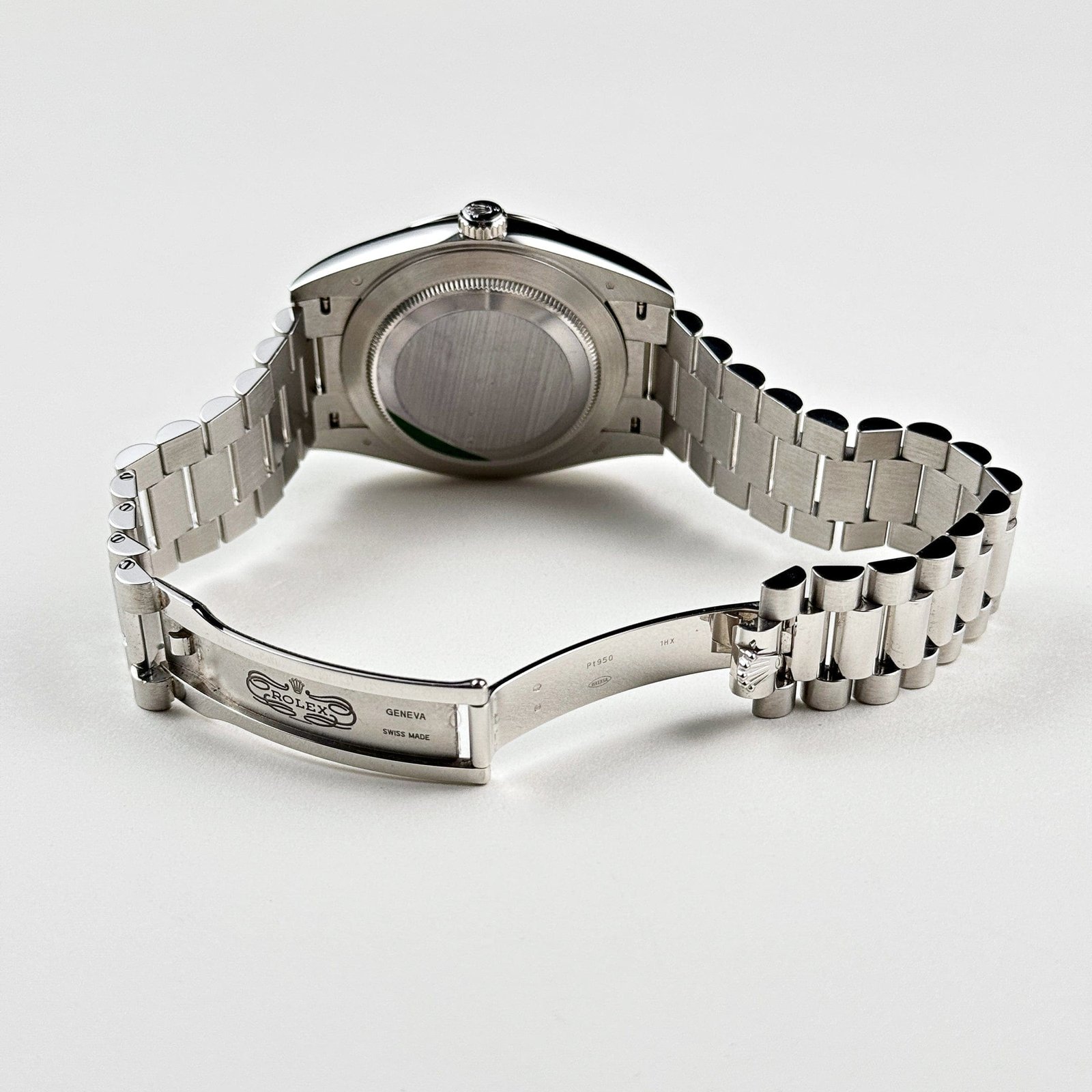 R01ex Day-Date 40 228206 Platinum Olive Green Arabic Dial