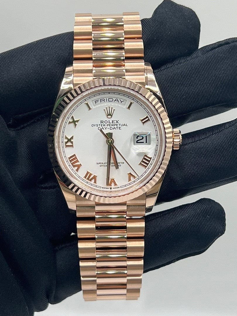 R01ex Day-Date 36 128235 Rose Gold White Dial