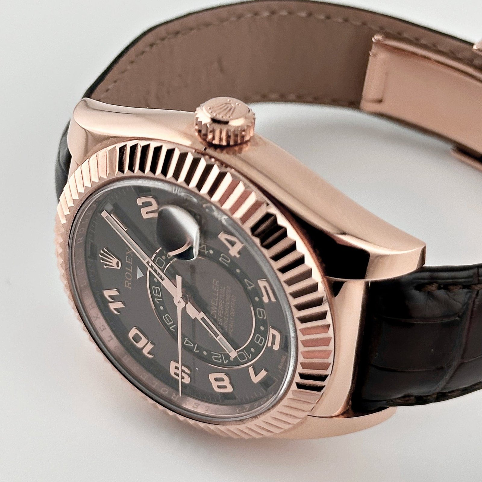 R01ex Sky-Dweller 326135 Rose Gold Chocolate Dial