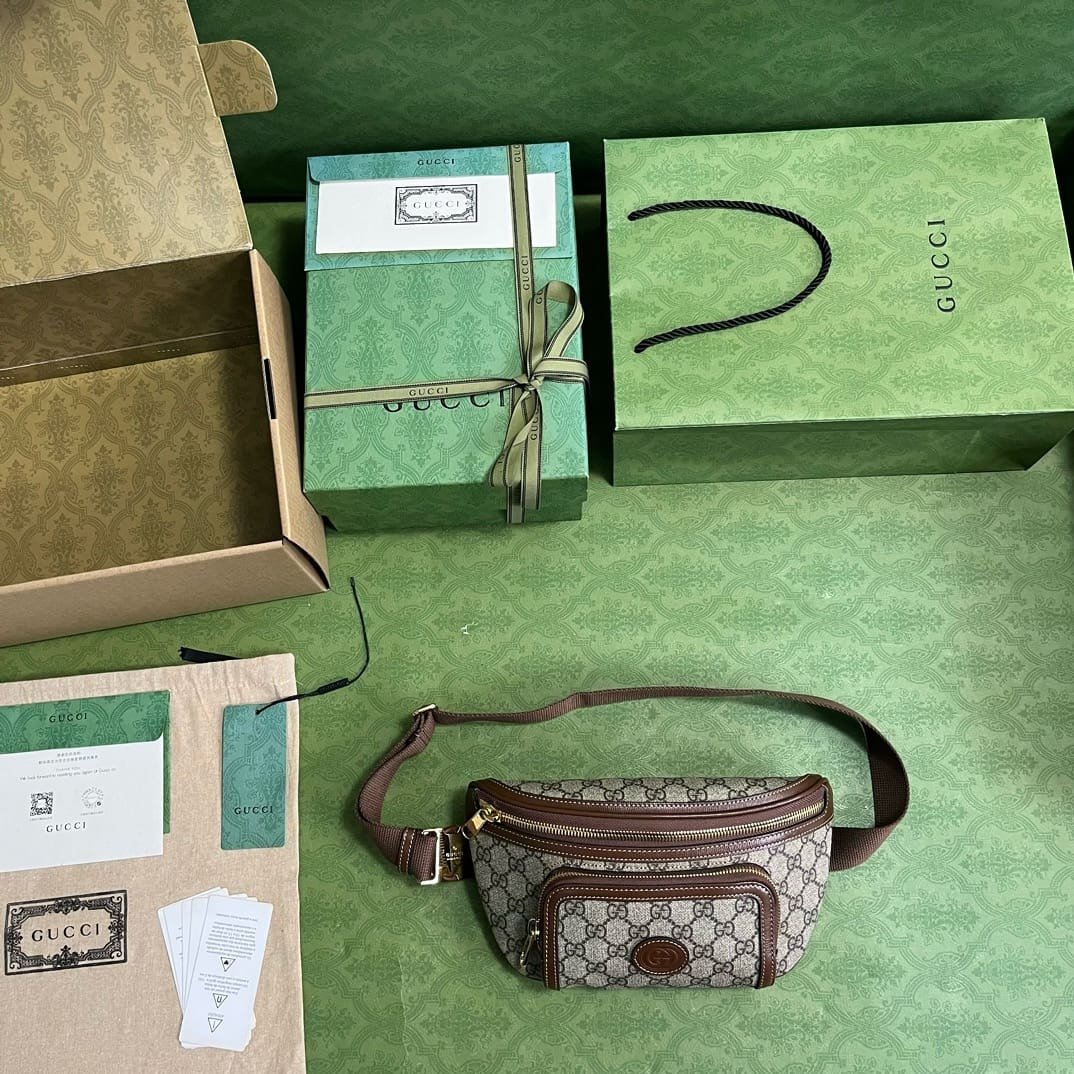 Gvc*1 BELT BAG WITH INTERLOCKING G
