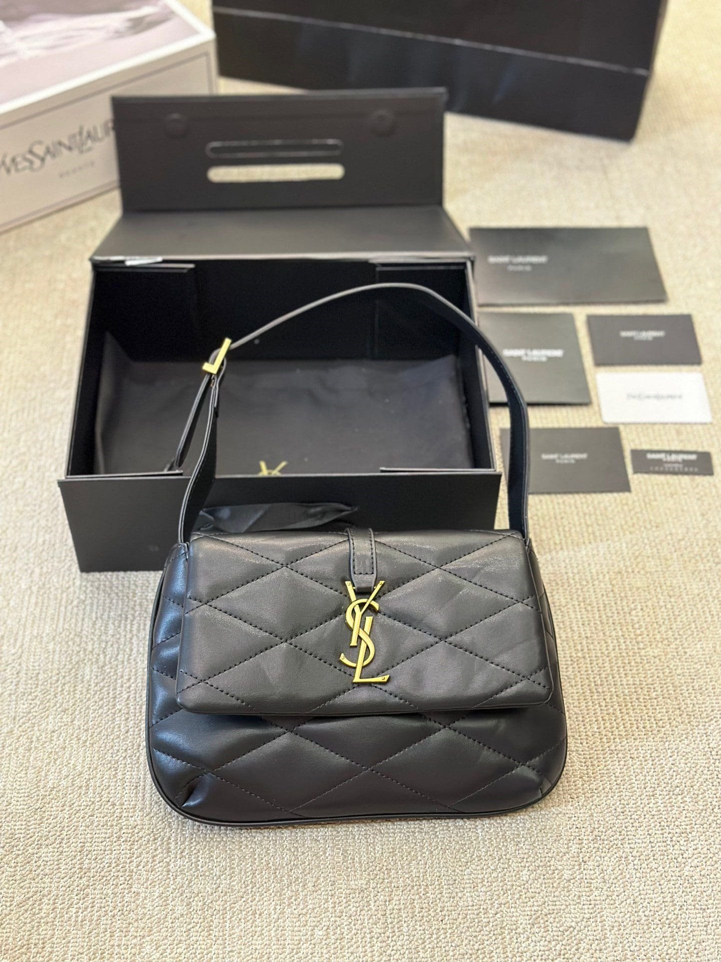 Sa1nt Lau*nt Lambskin Quilted Le 57 D1am0nd Shoulder Bag Black