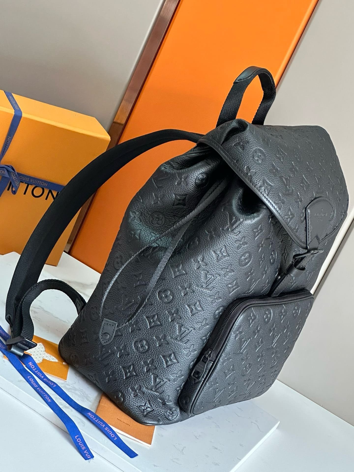 L0vis Vvtt0n M23127 Montsouris Backpack